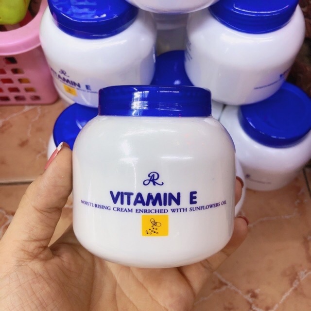 Kem dưỡng ẩm Vitamin E Aron Thái Lan