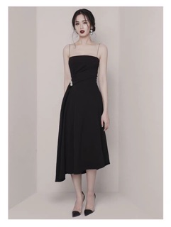 ĐẦM ĐEN 2 DÂY ĐI TIỆC