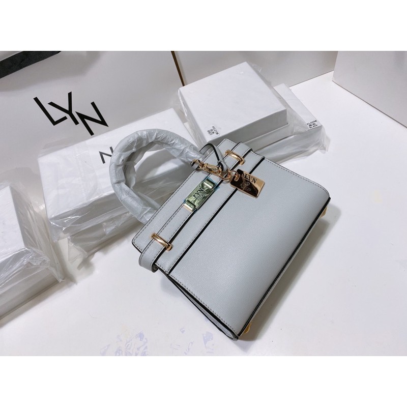 𝐓𝐮́𝐢 𝐋𝐲𝐧 𝐀𝐓𝐋𝐀𝐍𝐓𝐈𝐒 𝐒 𝐇𝐀𝐍𝐃𝐁𝐀𝐆𝐒