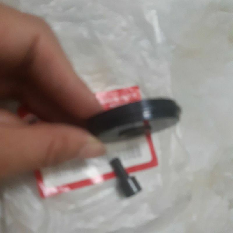Bánh đở bơm nhớt rời có luôn óc gắn cho xe lóc máy lớn