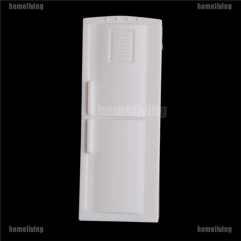 Tủ lạnh mini màu trắng dùng cho búp bê