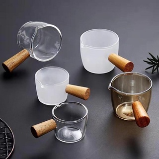 Dụng cụ cốc đo lường pha sữa/espresso làm từ thủy tinh với tay cầm bằng gỗ