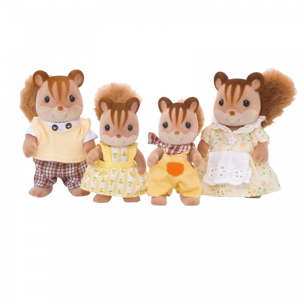 Đồ chơi nhập vai Gia đình Sóc Walnut 4 thành viên Epoch Sylvanian Families