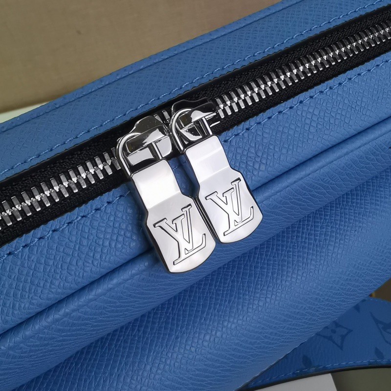 Túi đeo chéo nam Louis Vuitton LV out door da thật cao cấp hàng 1-1 vip màu xanh nam tính