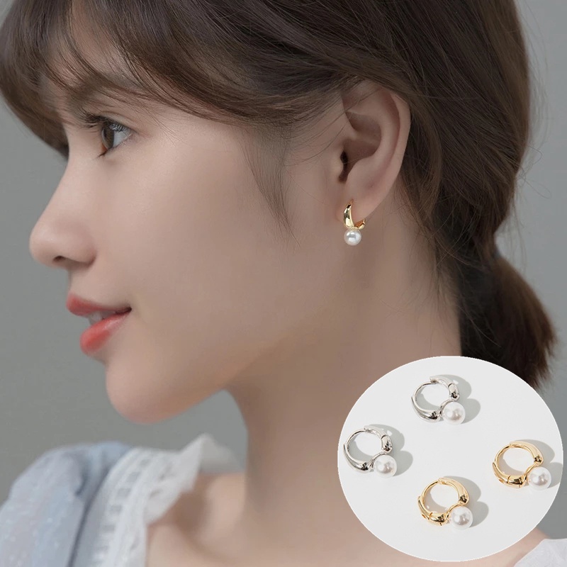 1 đôi bông tai vòng tròn nhỏ màu vàng bạc đính ngọc trai đơn giản kiểu Pháp cổ điển cho nữ