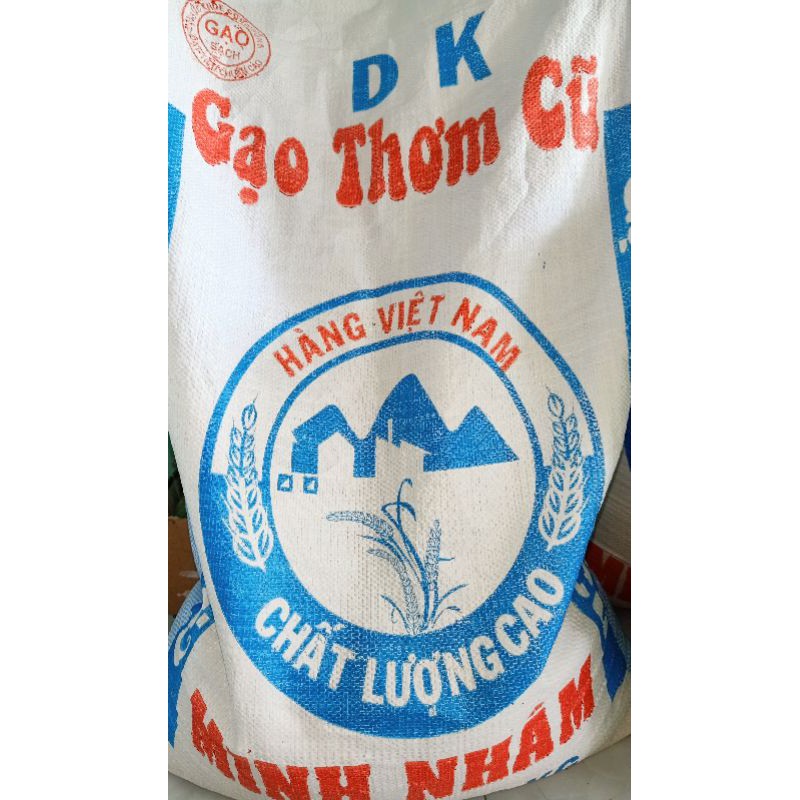 Gạo thơm cũ loại ngon- 1kg