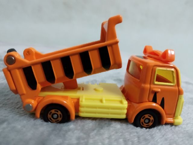 Xe mô hình Tomica_ xe tải Caspals
