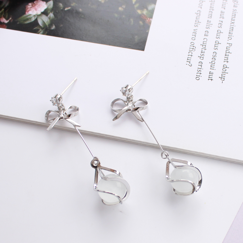 Bông tai dáng dài đính nơ phối tua rua phong cách Hàn Quốc đơn giản thời trang cho nữ