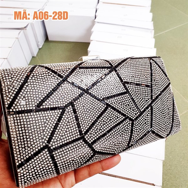 VÍ CẦM TAY ĐÍNH ĐÁ A06-28D A068d HÌNH THẬT + VIDEO THẬT DO SHOP TỰ QUAY