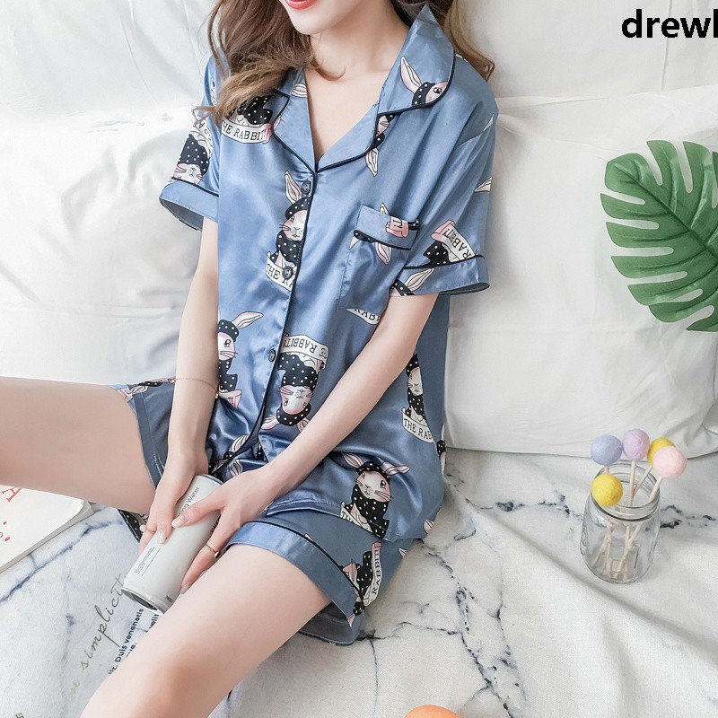 Bộ Đồ Ngủ Ngắn Tay Với Chất Liệu Bằng Lụa Thoải Mái Dành Cho Nữ | BigBuy360 - bigbuy360.vn