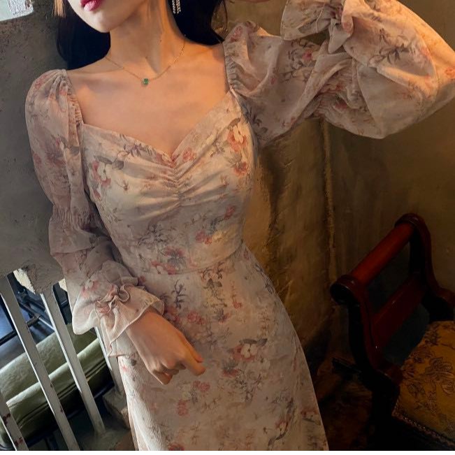 Đầm hoa nhí dáng dài midi Emilyshop