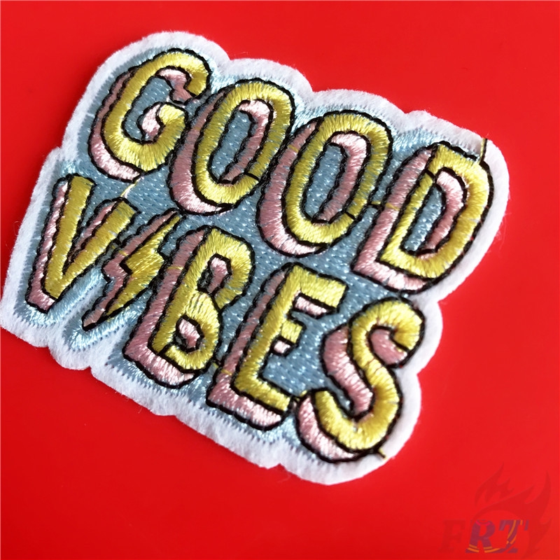 Miếng dán ủi thêu in chữ Good Vibes độc đáo thích hợp dùng trang trí quần áo