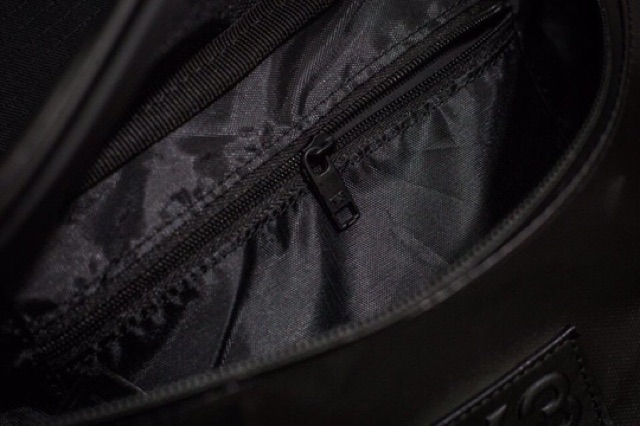 Túi bao tử Y-3 chống nước cực chất | BigBuy360 - bigbuy360.vn