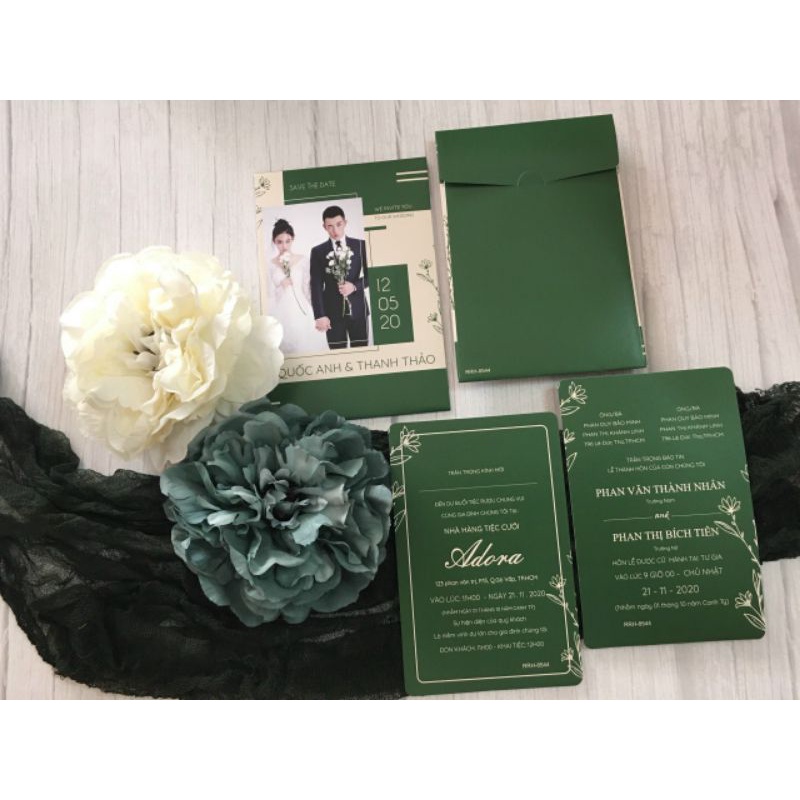 Thiệp cưới in ảnh chất liệu dầy
