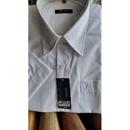Xả Combo 2 Áo trắng ngắn tay Phom xuông . còn 150k 2 áo