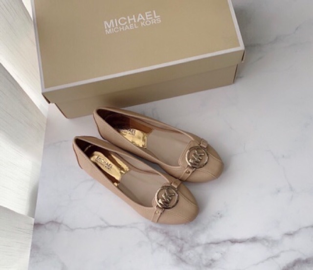 Bệt Mk lót siêu êm chân. Size 35/38