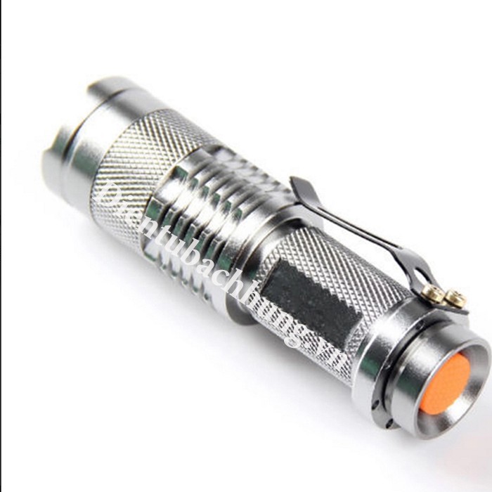 Đèn pin mini siêu sáng HY-68 [màu bạc]