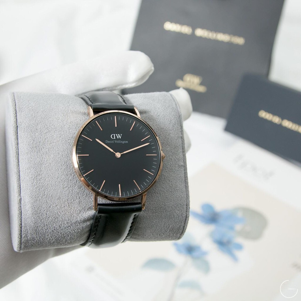 Đồng Hồ Dây Da Màu Đen D./.W CLASSIC SHEFFIELD Đủ Size Cho Nam Và Nữ