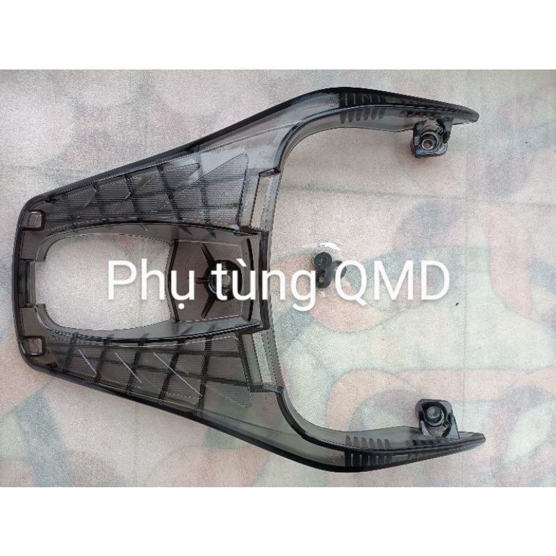 Cảng sau  Sh 2017-19 kiểu 300i màu khói