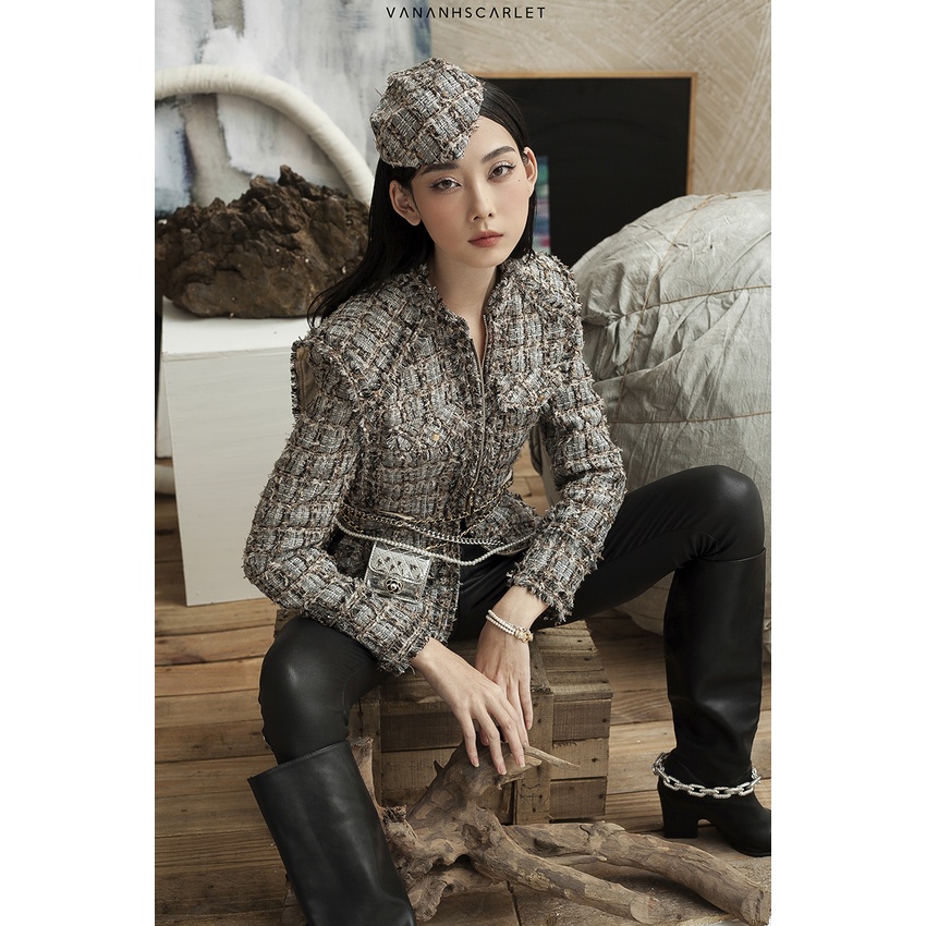 Áo khoác tweed VANANHSCARLET Đáp vai xẻ tà