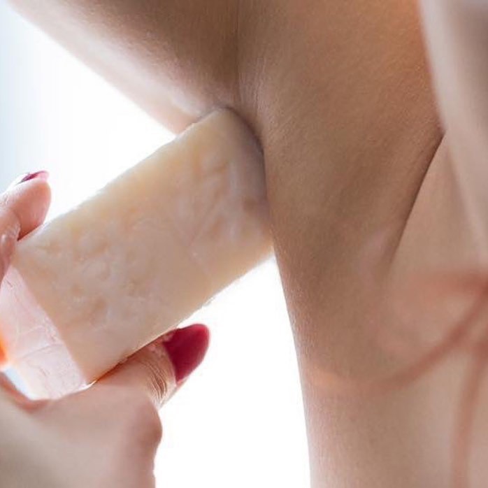 Sáp khử mùi LUSH - Aromaco deodorant | BigBuy360 - bigbuy360.vn