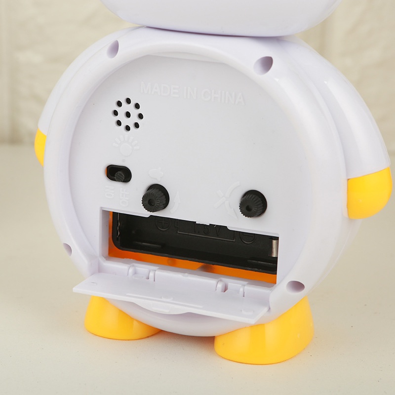 Đồng hồ để bàn hình robot - đồng hồ kim