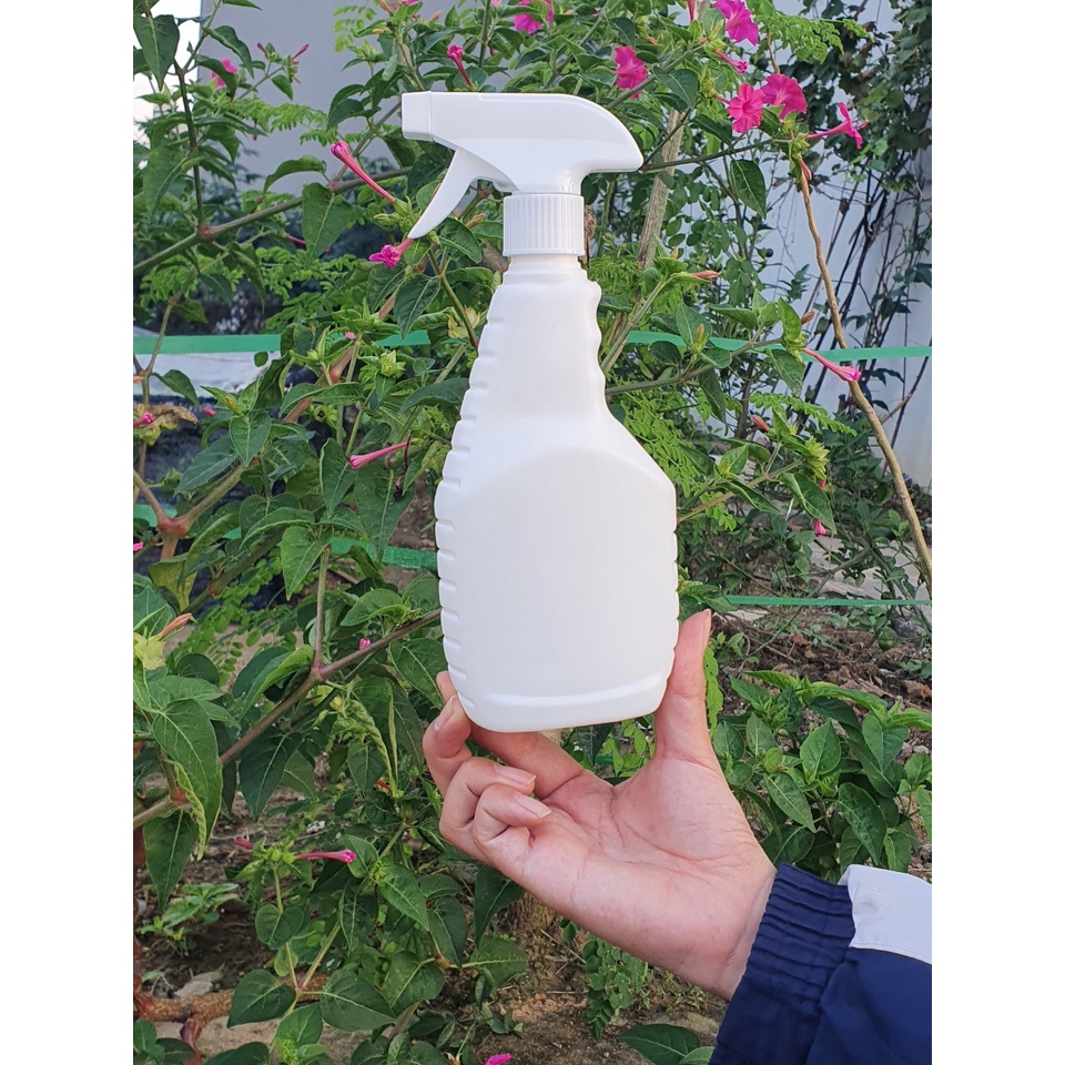 Chai xịt kính 500ml vòi xịt đựng nước xịt kính,nước xịt phòng- Vỏ chai nhựa màu trắng đục,dầy