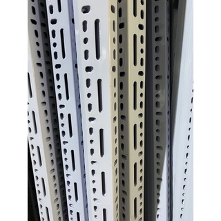 Thanh sắt v lỗ đa năng v3x3cm dày 2 ly - dài 70cm