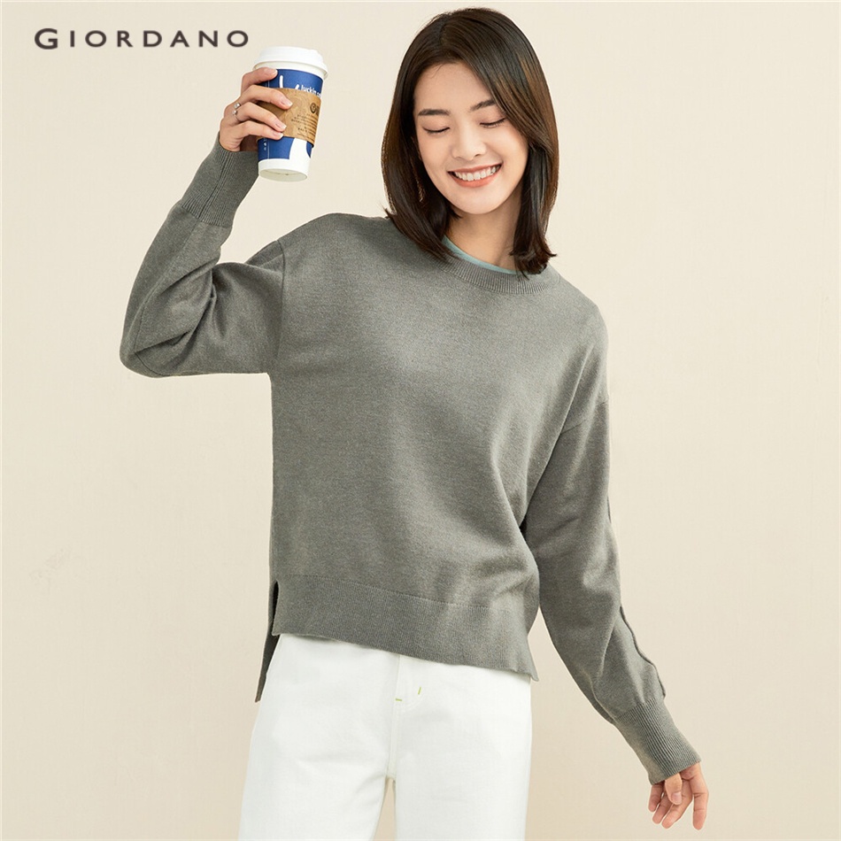 Áo sweater Giordano 13351854 chui đầu tay dài vai rũ ngắn trước dài sau màu trơn phong cách cổ điển cho nữ