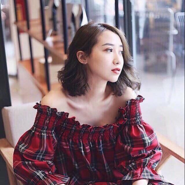 Áo trễ vai caro đỏ mềm mịn
