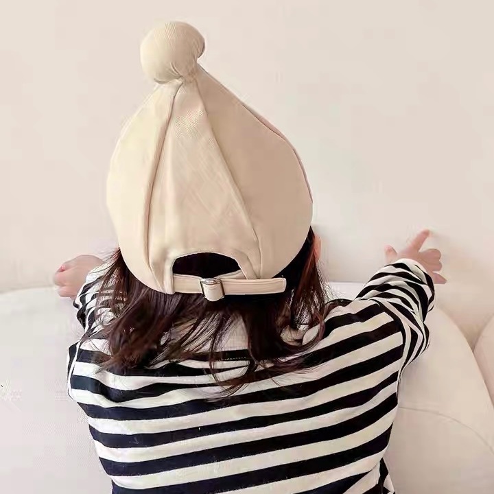 Mũ lưỡi mềm thêu gấu chóp tròn dành cho bé trai và bé gái 9m-2y