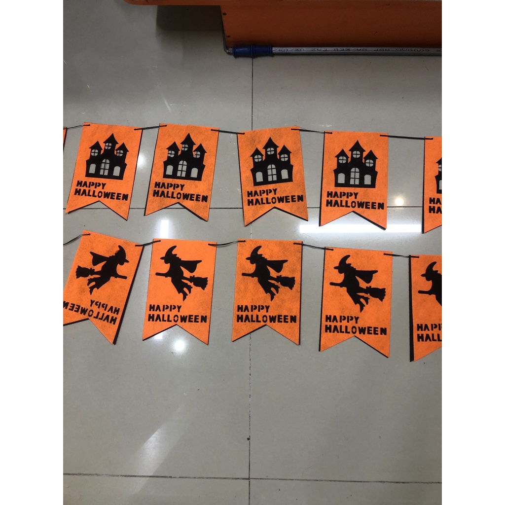 Dây cờ treo tường trang trí Halloween dài 2m