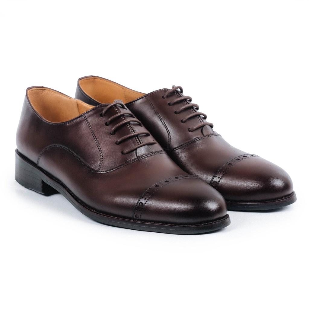 Giày Tây Cao Cấp CHARLES CAPTOE OXFORD - OF02 - Da Bò Ý Lót Trong Da Bò Mộc - Thương hiệu Be Classy