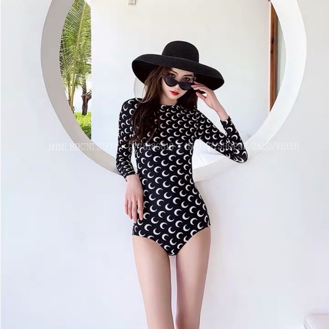 Áo tắm dài tay mặt trăng