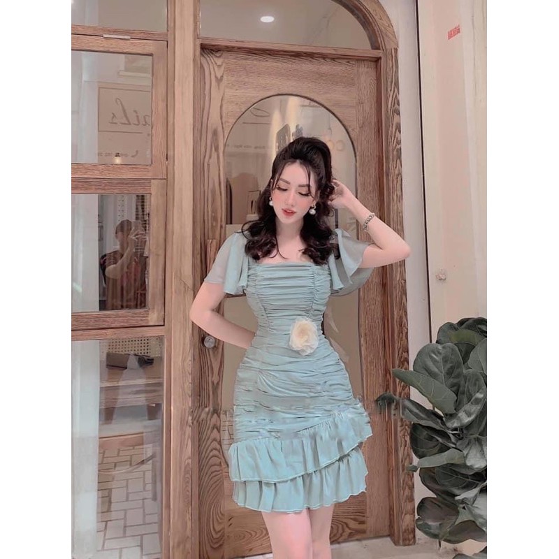 Đầm cổ vuông tay rũ voan nhún thân | BigBuy360 - bigbuy360.vn