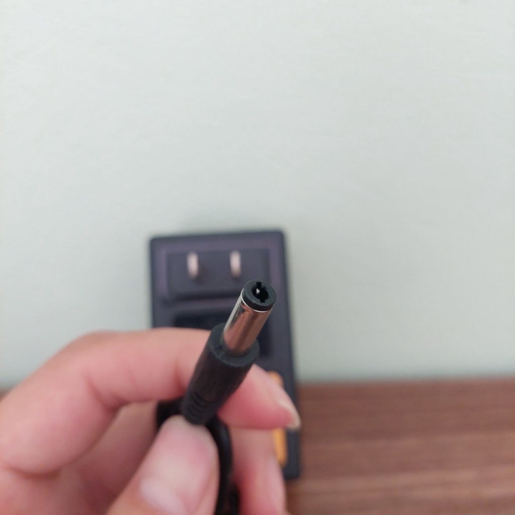Combo Pin + Sạc dung cho máy khoan pin De.walt 72v pin 5 cell