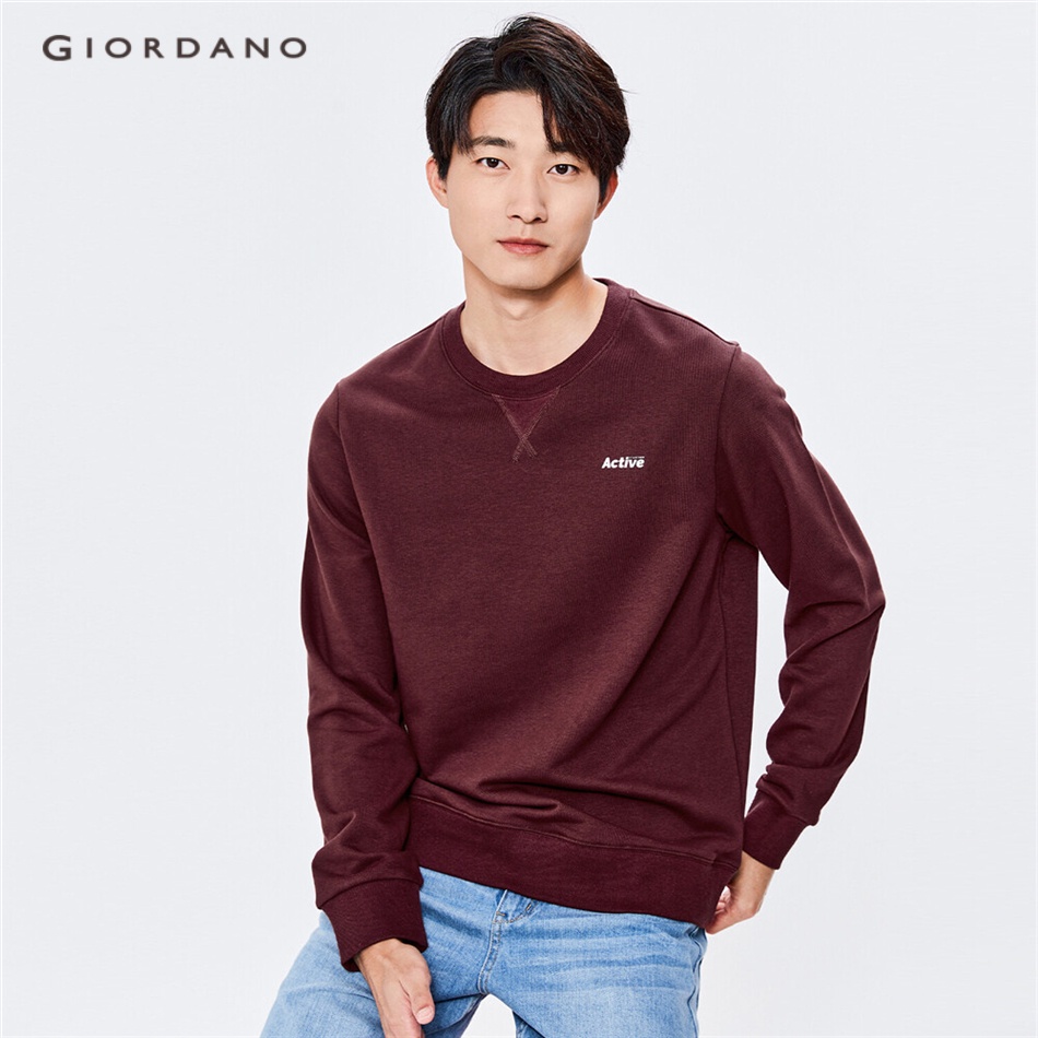 Áo sweater GIORDANO 13022850 cổ tròn in họa tiết chữ cái cho nam