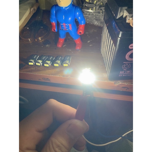 Đèn led T10 siêu sáng cho ô tô và xe máy