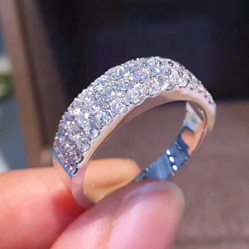 Nhẫn nữ đính 3 hàng đá zircon thời trang phong cách