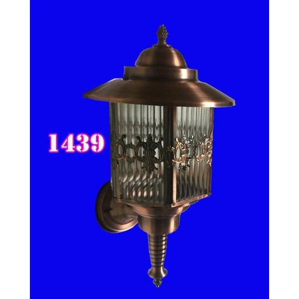 Đèn tường đồng cổ điển treo cổng trang trí ngoại thất hành lang, cầu thang sang trọng nhiều mẫu - Đèn Phương Anh