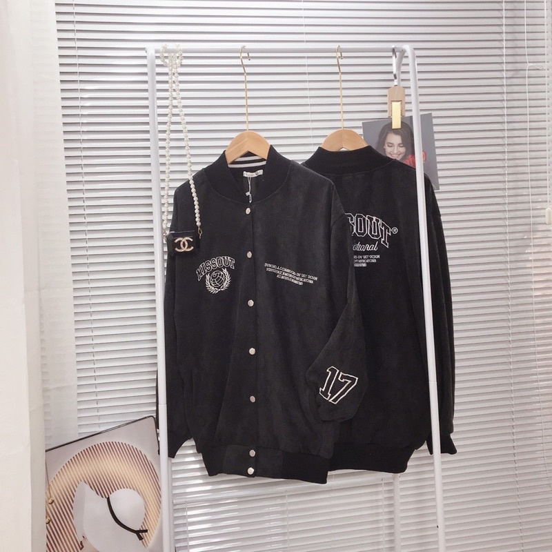 Áo khoác bomber nhung tăm unisex Homies thêu chữ MISS INTER