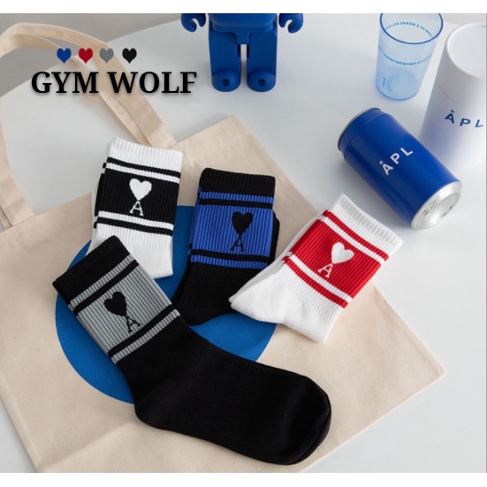 Vớ hình trái tim cổ cao Nam Nữ phong cách thể thao, trẻ trung, năng động.