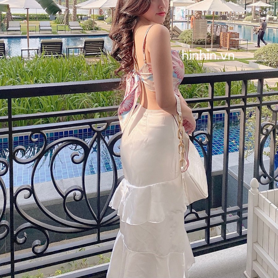 Chân váy dài lụa xẻ tà viền bèo màu trắng HCV28 - Hỉn Hỉn Store | BigBuy360 - bigbuy360.vn