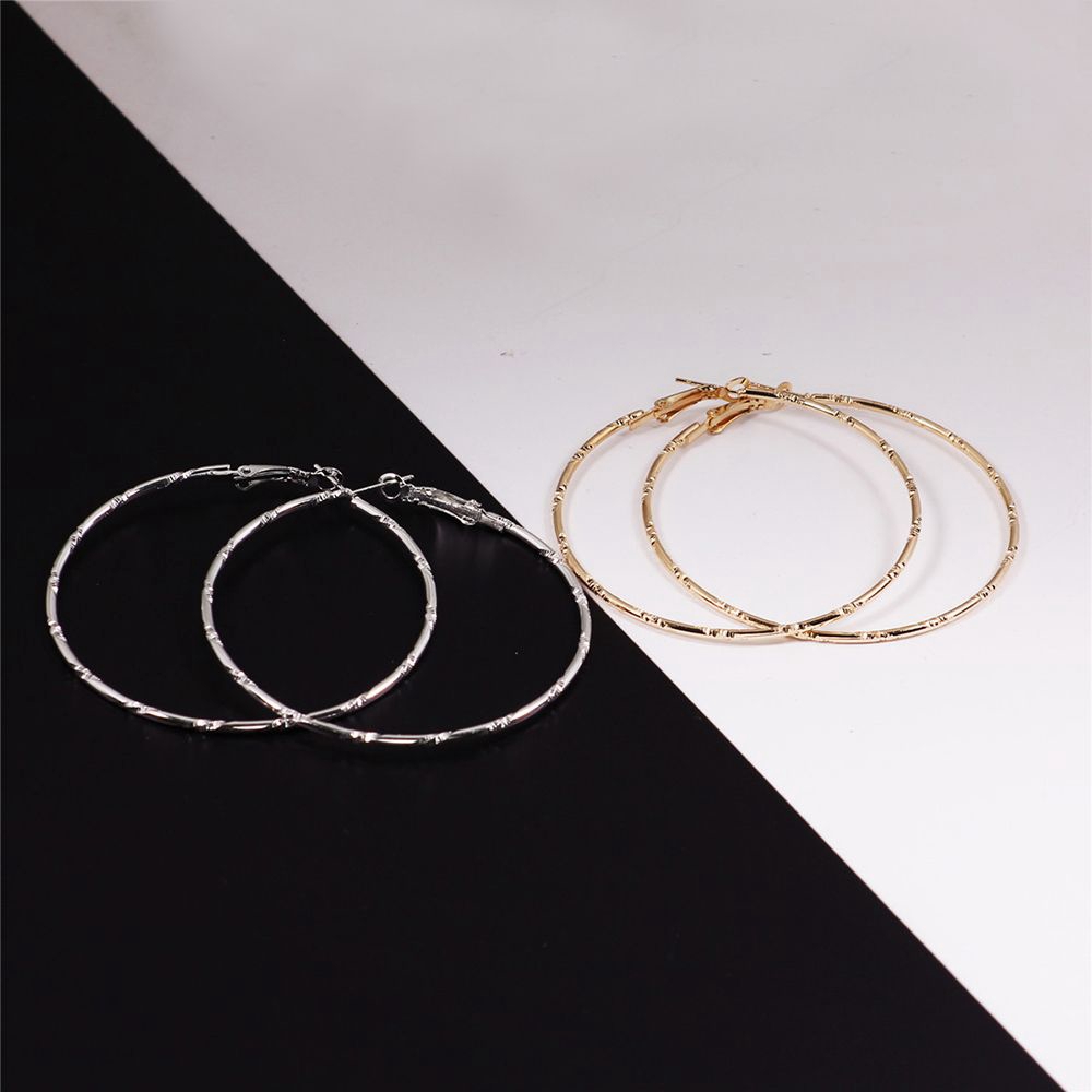 Đôi Bông Tai Nữ Hình Tròn Thời Trang