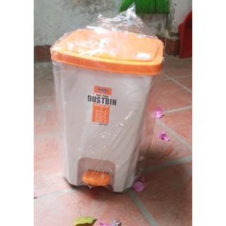 THÙNG RÁC MASTU DUY TÂN BẬT CHÂN