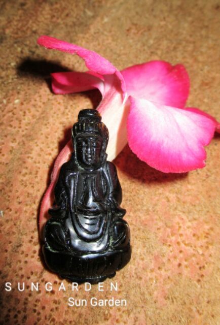 1232. MẶT DÂY CHUYỀN PHẬT QUAN THẾ ÂM BỒ TÁT CHẤT LIỆU SAN HÔ ĐEN