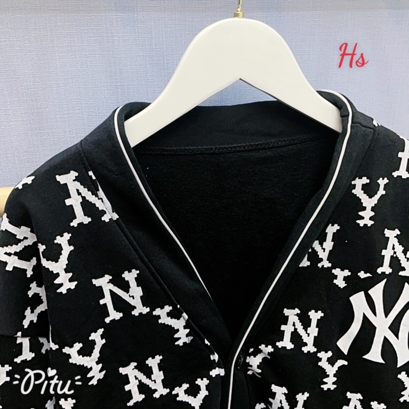 áo cardigan đen chữ trắng NY