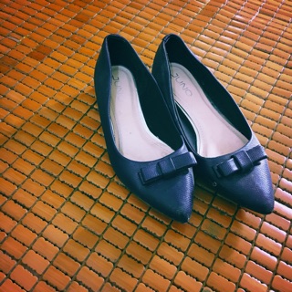 Pass đôi juno mới đi 1 lần 200k size 37-38
