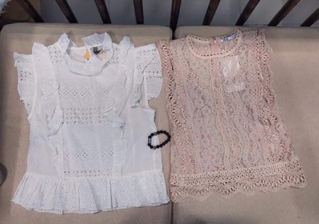 ÁO REN PHOM HÌNH VUÔNG