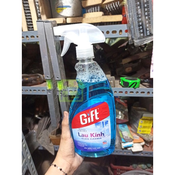 Nước lau kính Gift 580ml sắc xanh biển tươi mátph